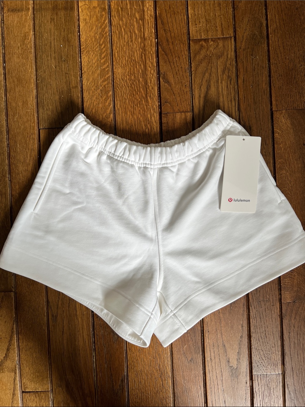 Lululemon White French Terry Mid Rise Shorts Size XXS New With Tags